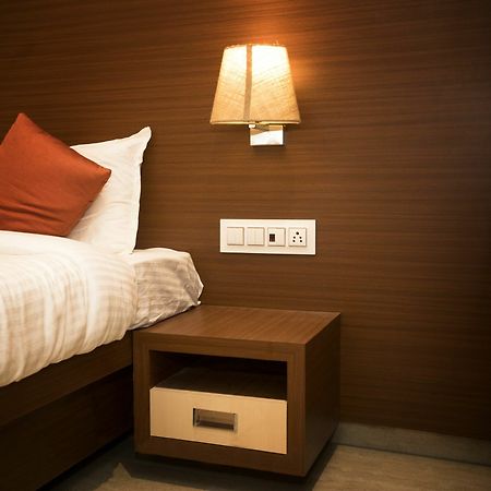 Hotel Spring Inn Mumbai Eksteriør bilde